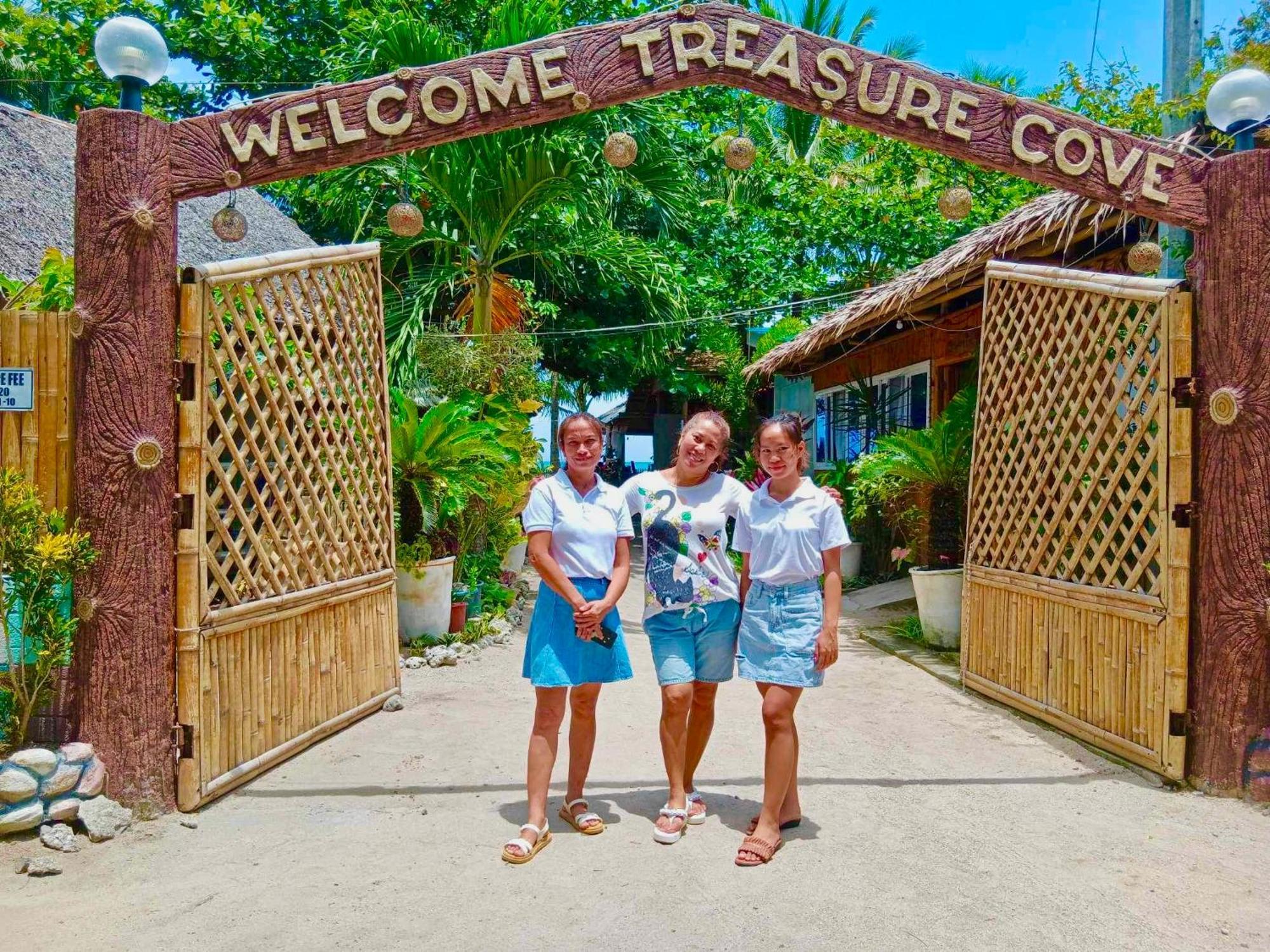 Treasure Beach Resort Carles Buitenkant foto