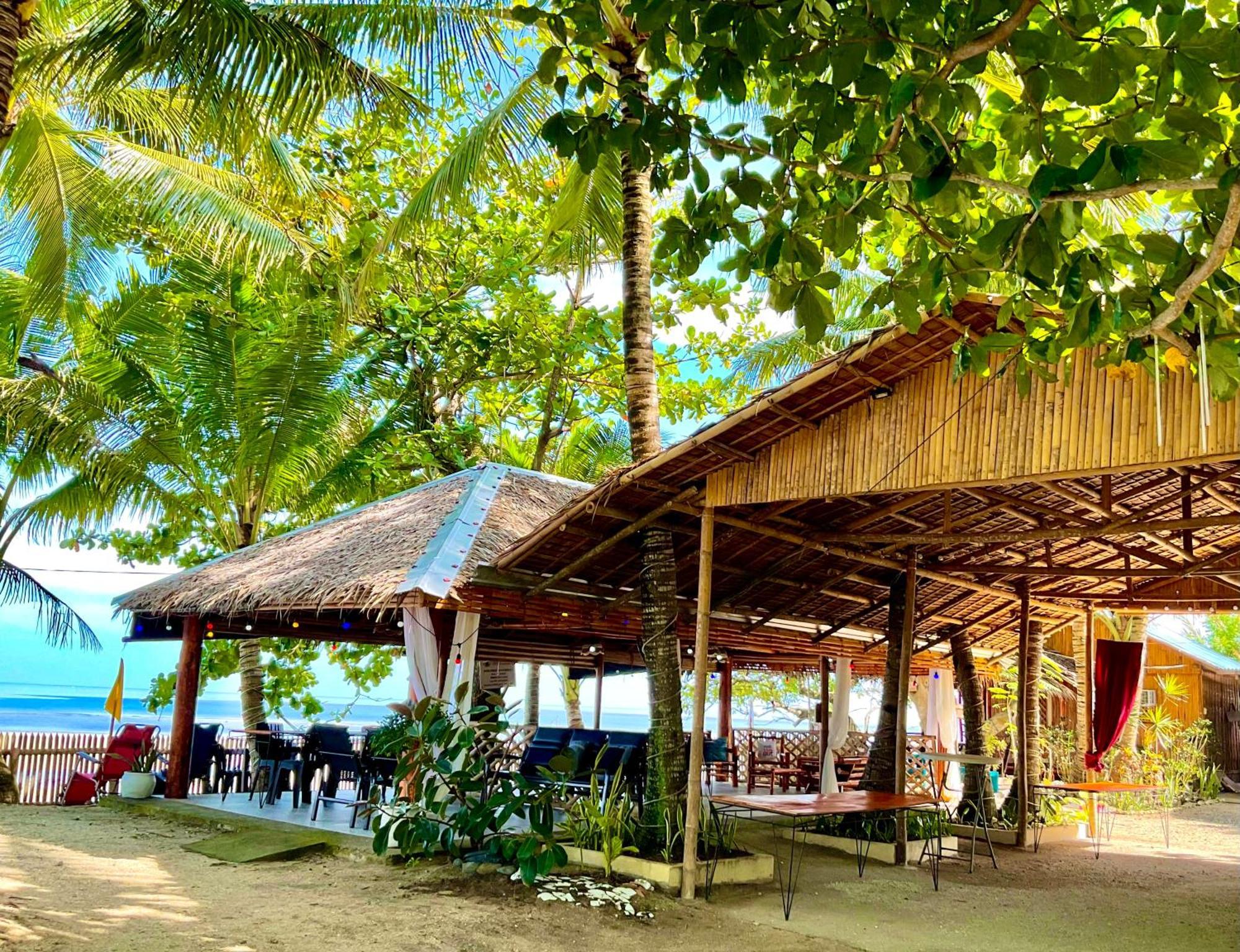 Treasure Beach Resort Carles Buitenkant foto